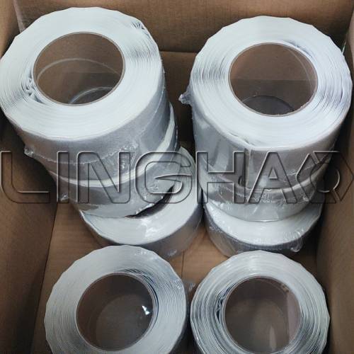 Quality inspection of waterproofing materials at LINGHAO warehouse